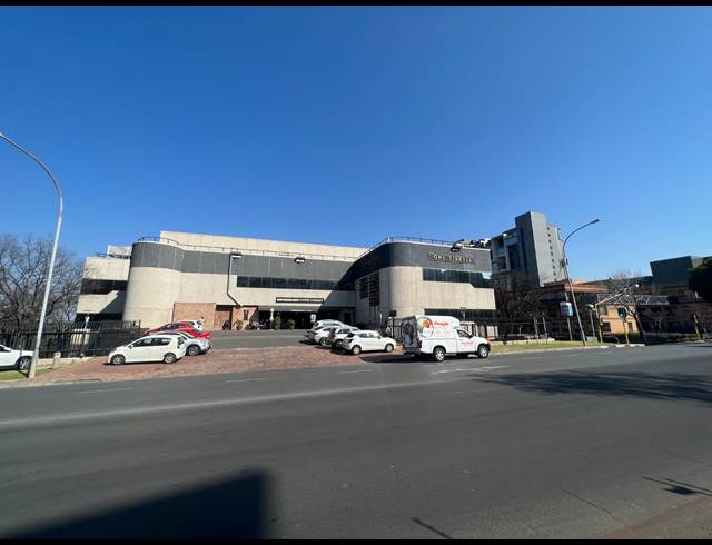 348M² OFFICE TO LET IN ROSEBANK